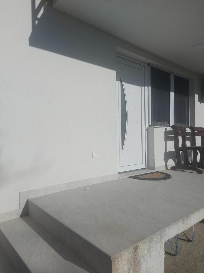Apartman Nadja - Bed and Breakfast Tivat