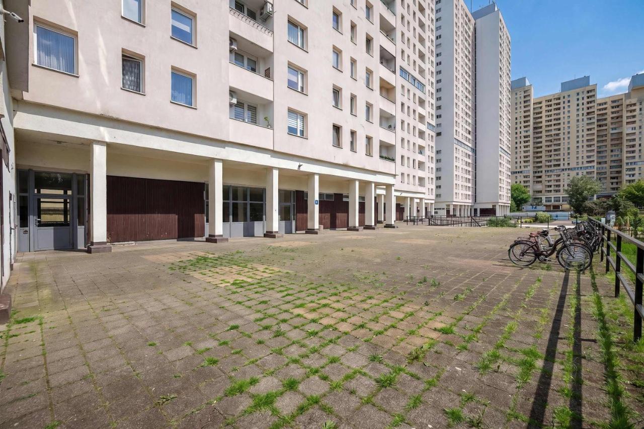 Modern Studio on Piotrkowska Street City View by Noclegi Renters - Ferienwohnung Łódź