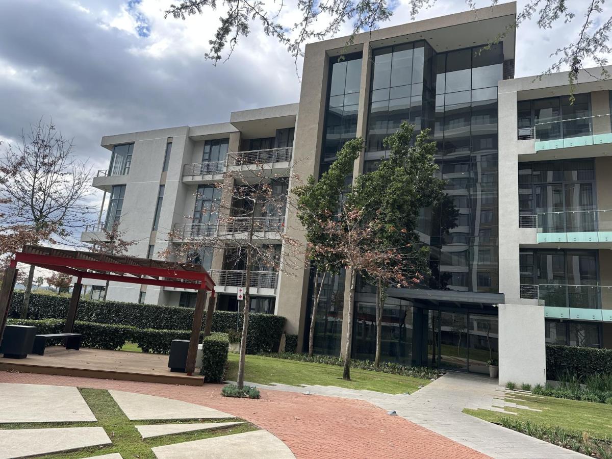The Capital Trilogy Menlyn Maine Apartments - B&B Pretoria