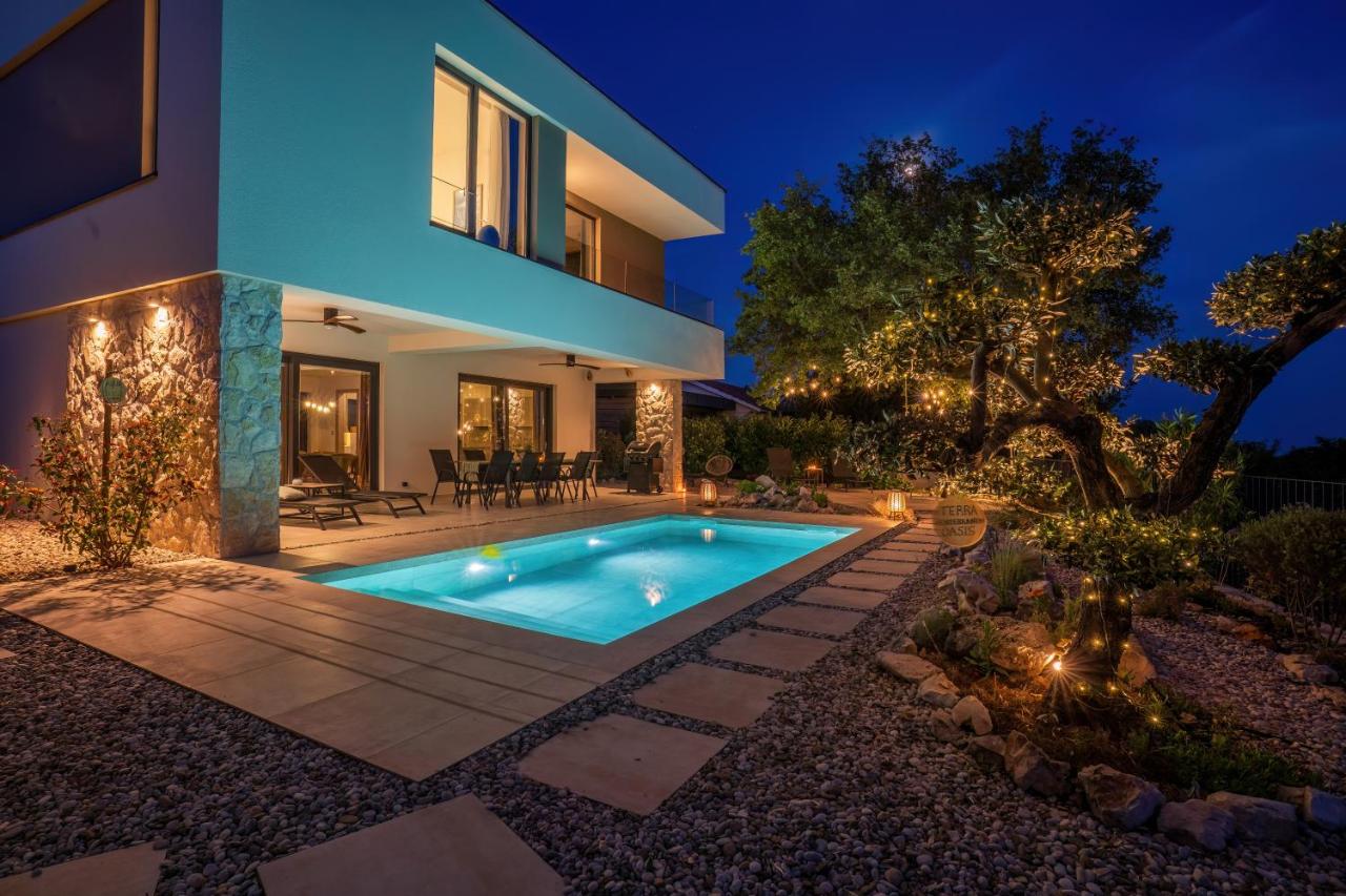 Villa Elementa Krk - Luxury Four Elements Experience - B&B Krk