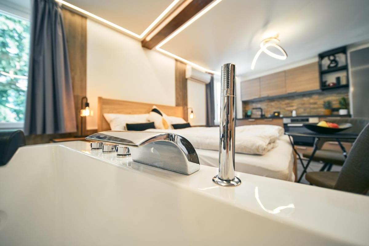ClaTo Living Meran - Trogmann Studio Apartment - B&B Merano