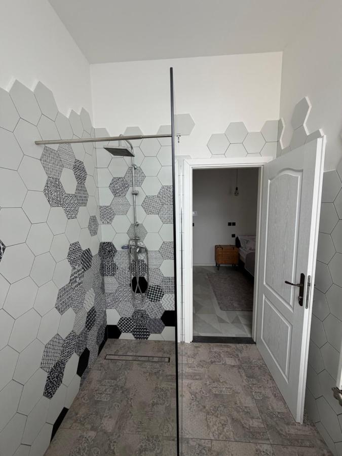 Domestic House Lola - Ferienwohnung Vukovar