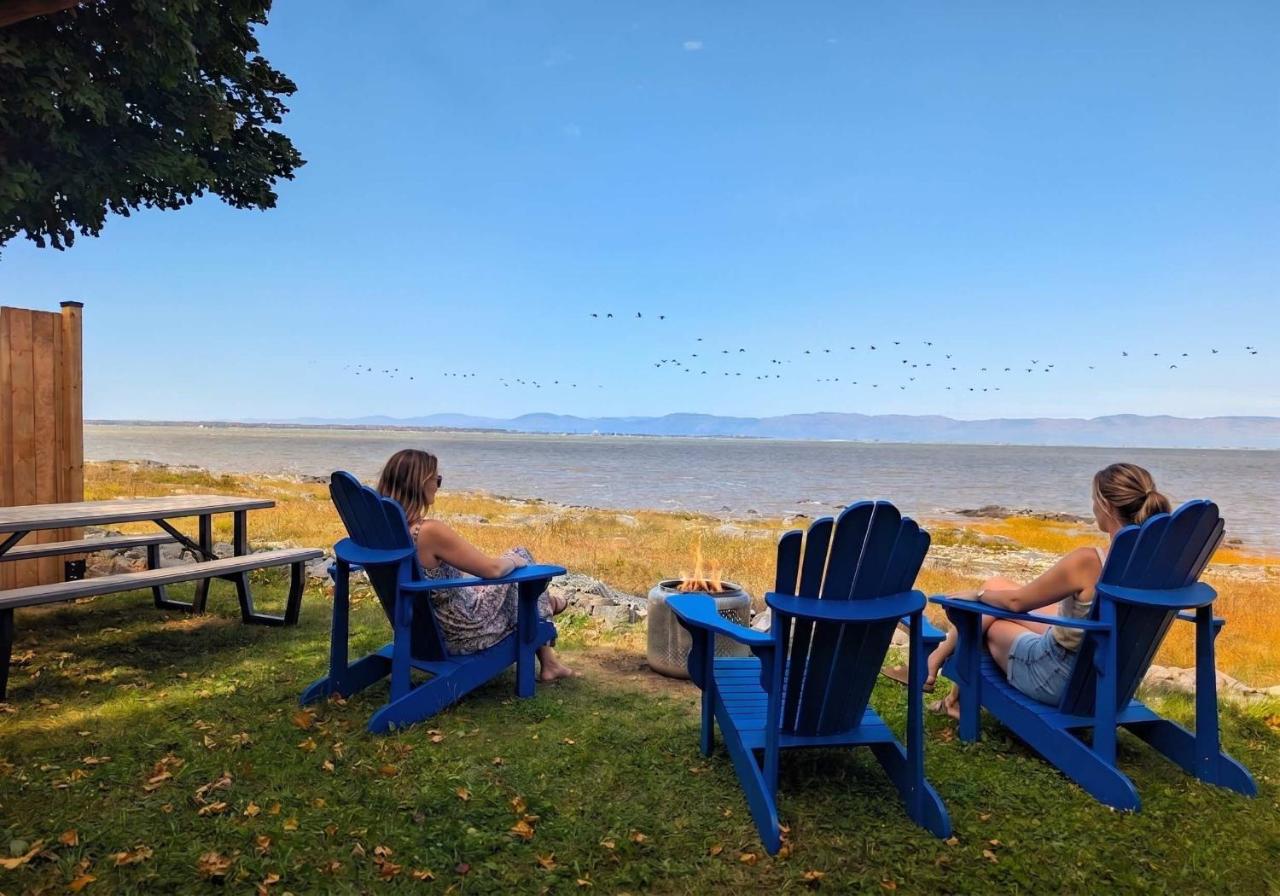 Chalet 691 Waterfront with Spa, Fireplace, WiFi & AC - B&B Cap-Saint-Ignace