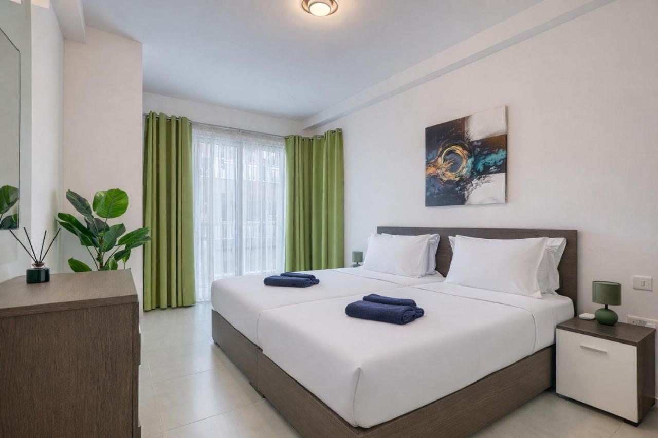 Bright and spacious 2 bedroom with balcony VMIF1-1 - B&B Gzira