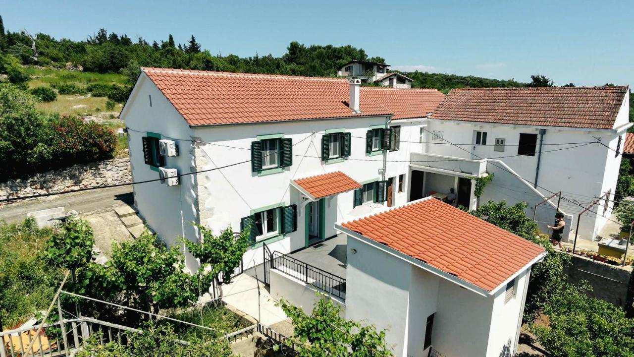 Villa Rosa House 3 Bed, 3 Bath In Luka Dugi Otok - B&B Luka