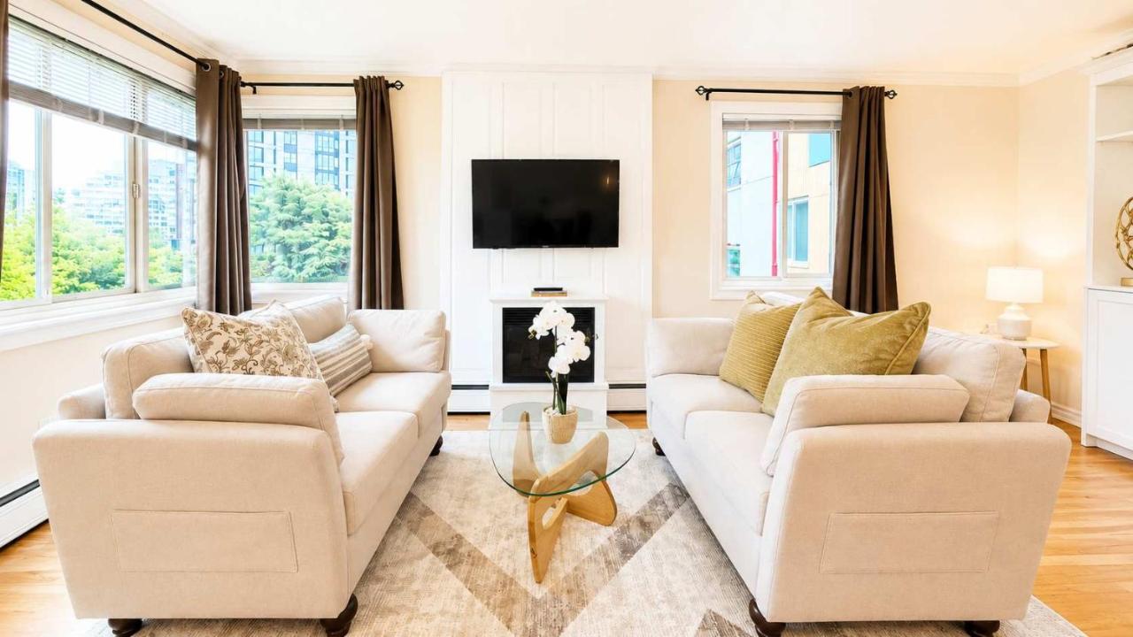 Downtown 1 BR Condo near Convention Center - B&B Seattle