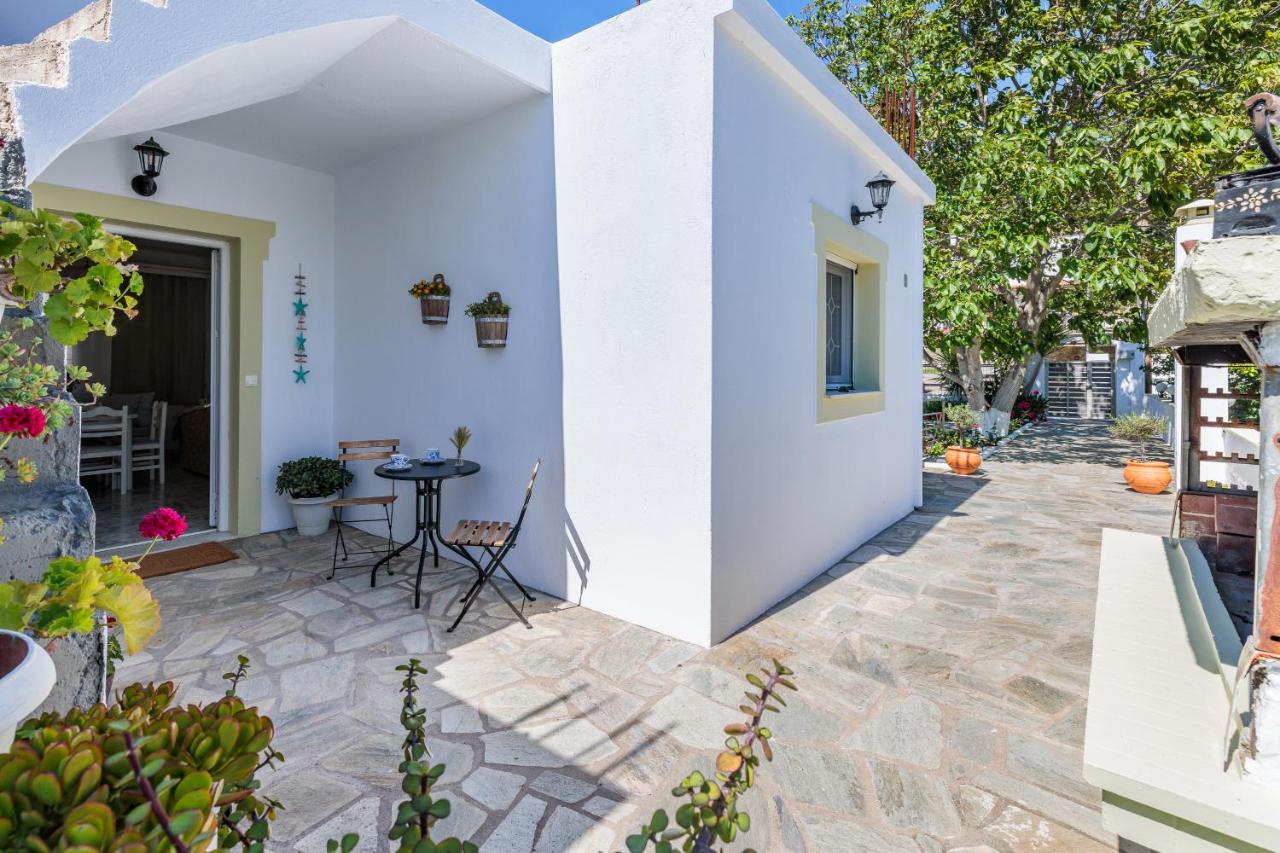 Casa Mia Skopelos - Spacious 3-Bedroom House near Stafylos Beach - Chambres d'hôtes Skópelos