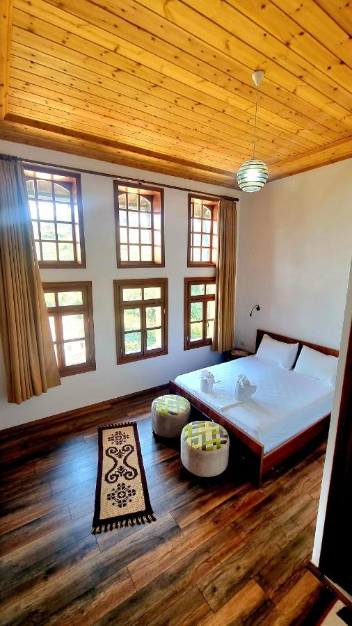 Sorlesa - B&B Gjirokastër