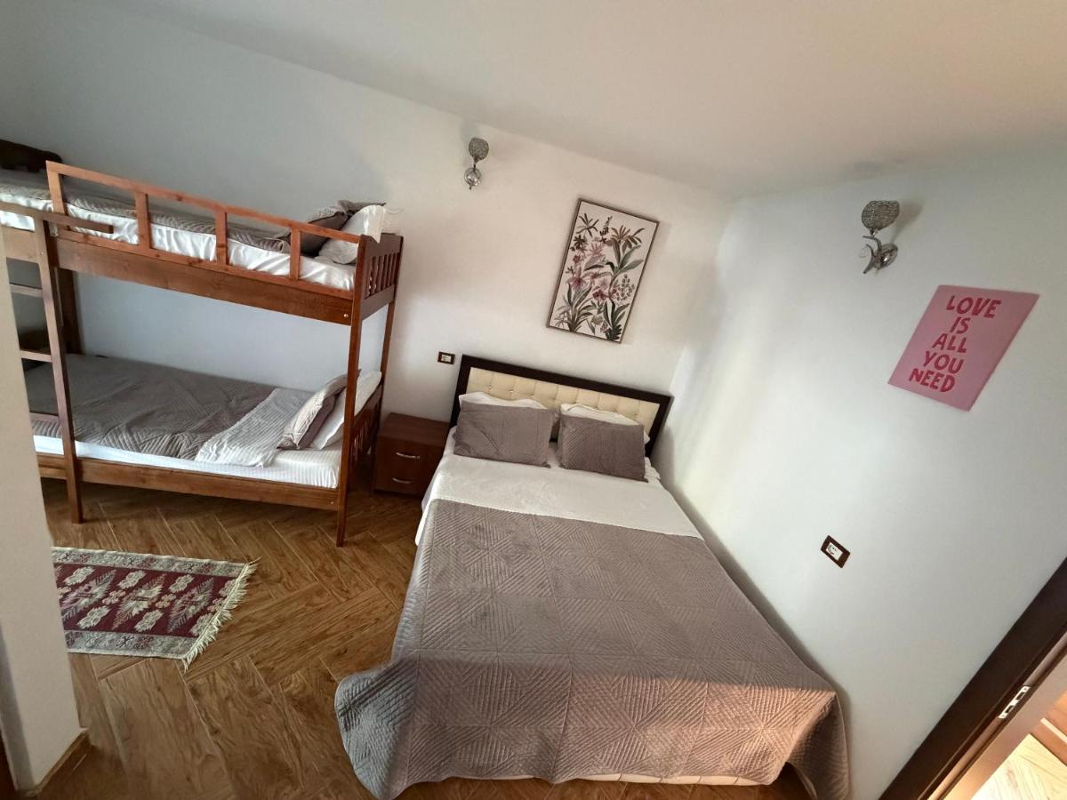 Vierpersoonskamer met Uitzicht op de Bergen