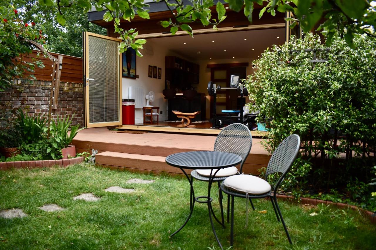 Chiswick Gardens - Bed and Breakfast Londen