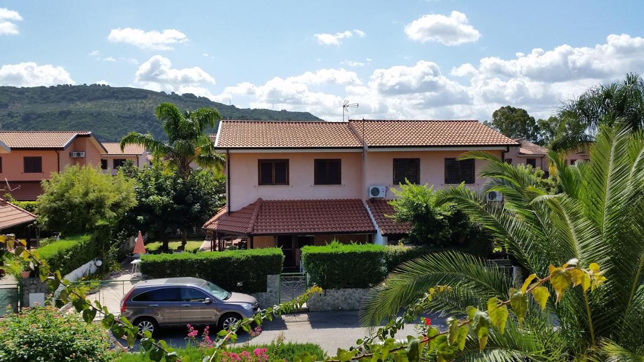 Le Ville di Porto Ada - B&B