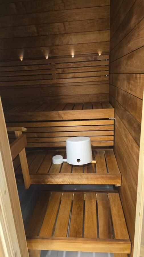 LinnankadunHelmi - B&B Savonlinna