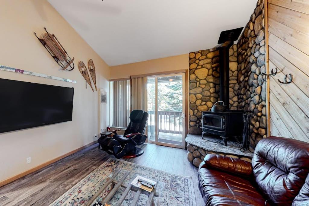 Crestview 48 - B&B Mammoth Lakes