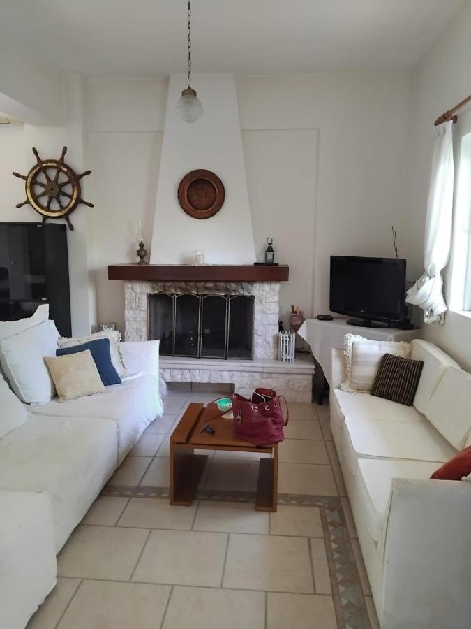 Villa in the center of the Messinian Gulf of Kalamata - Chambres d'hôtes Messíni