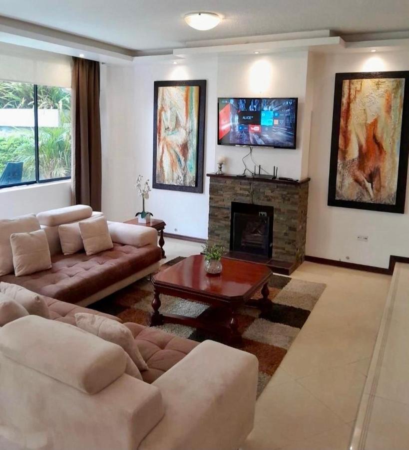 Hospedaje en Quito Norte, Apartamento & Suite independientes - Ferienwohnung Quito