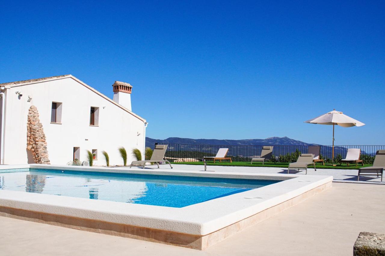 Casa rural para grupos 12 personas en la sierra con piscina, barbacoa y chimenea en Alicante - Chambres d'hôtes Onil