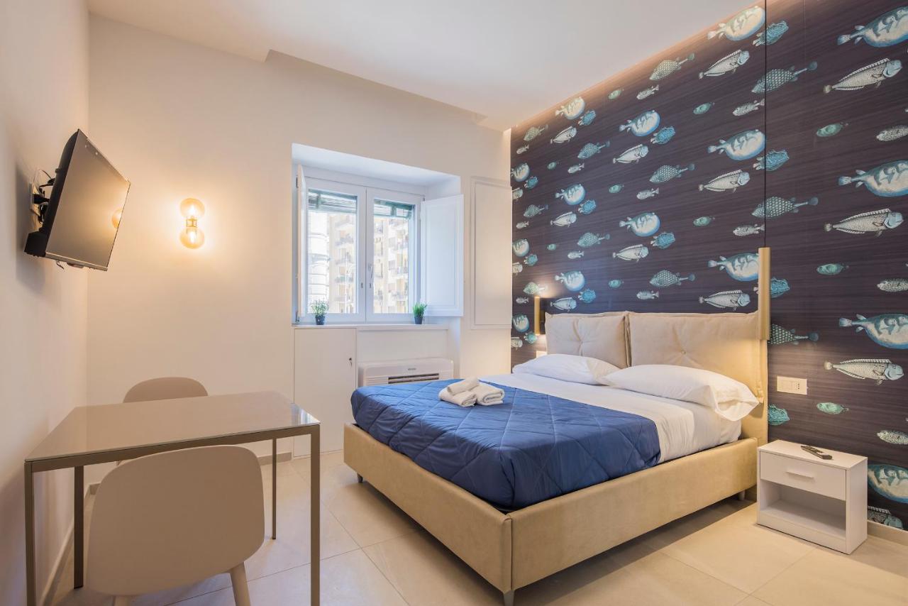 Studio met Queensize Bed