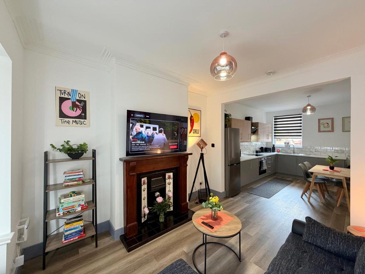Lovett House - Contractors or Family Holidays - Bed and Breakfast Cleethorpes
