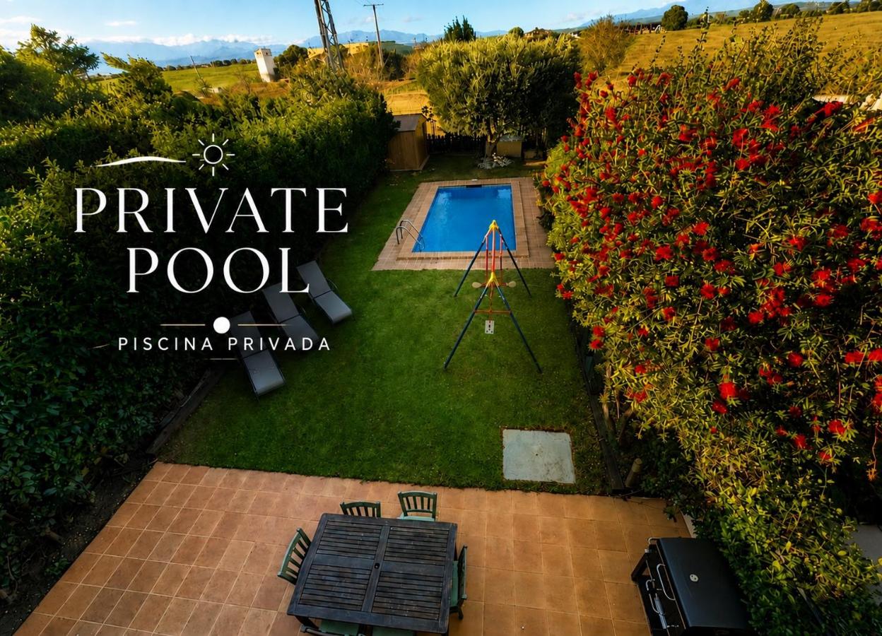 Cozy House with Big Garden & Pool - Ferienwohnung Ordis