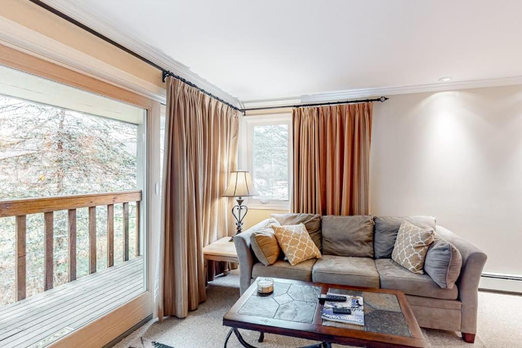 Vermont's Finest - Brookhaven F4 - B&B Ludlow