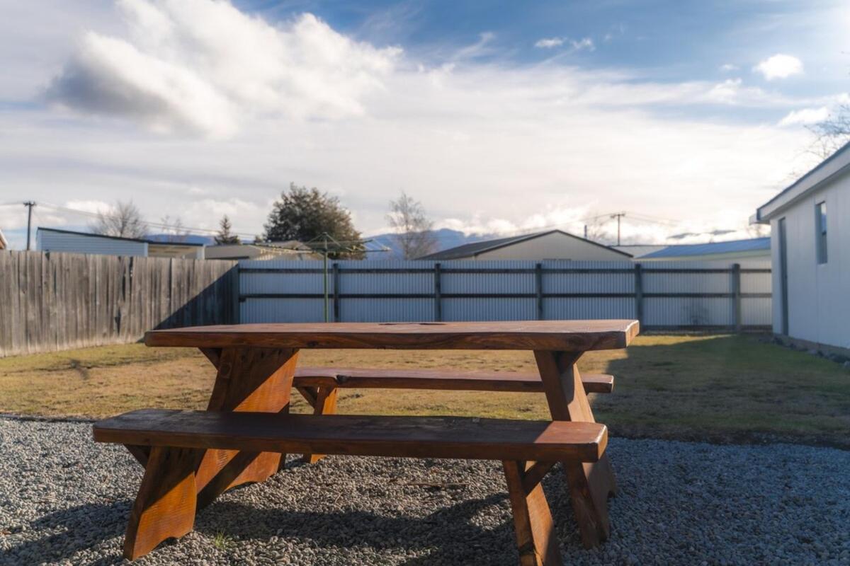 Fraser Retreat, Twizel - B&B Twizel