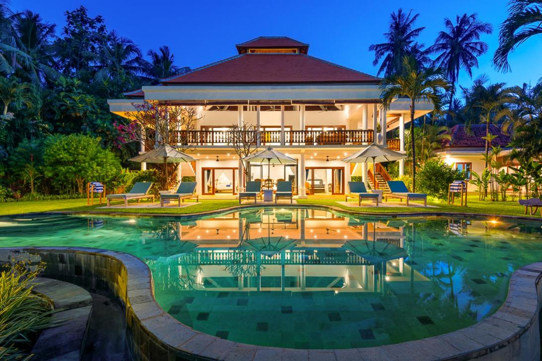 Villa Manor Beachfront, North Bali - B&B Julah