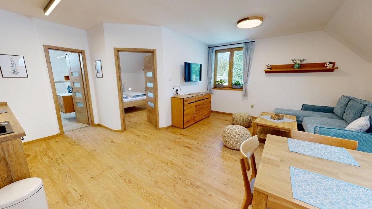 Apartmány Nová Oleška - B&B Huntířov