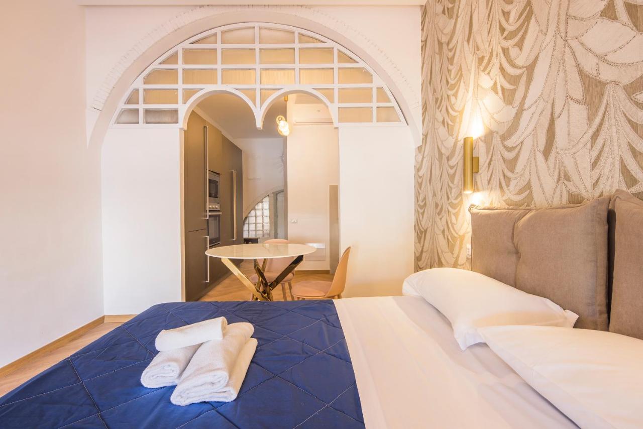 Mareluna Boutique Apartment - Piazza Vittorio Veneto - B&B Salerno