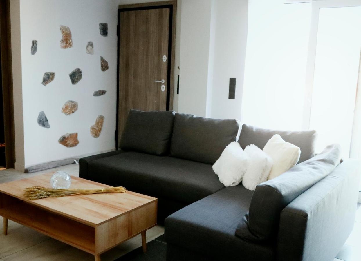 Mountain Aura - Stylish Escape - Chambres d'hôtes Kamarítsa