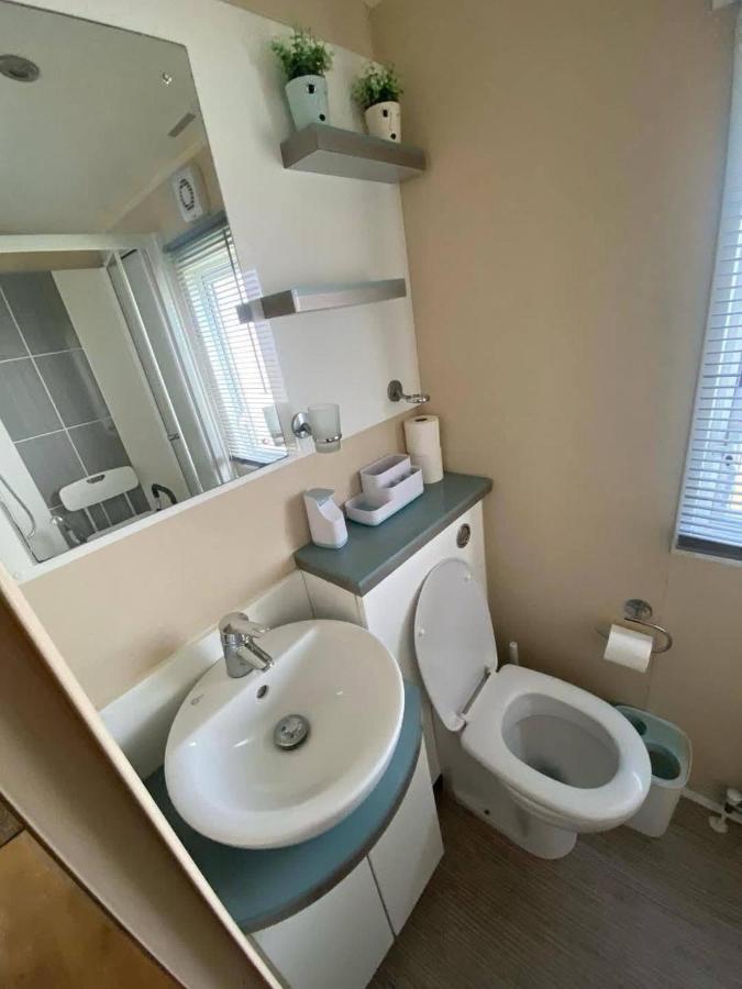2-bed Caravan - Sleeps 6 - Family & Pet Friendly - Ferienwohnung Skegness