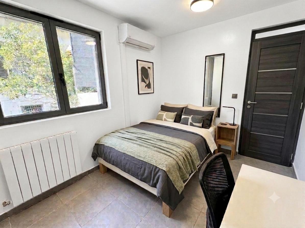 Appartement Jardin 10mn centre - B&B Niza