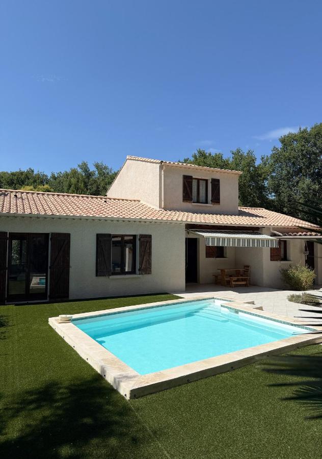 Villa de l'Eouve - Piscine & Loisirs - Var - Provence - PACA - Côte d'Azur - B&B La Motte