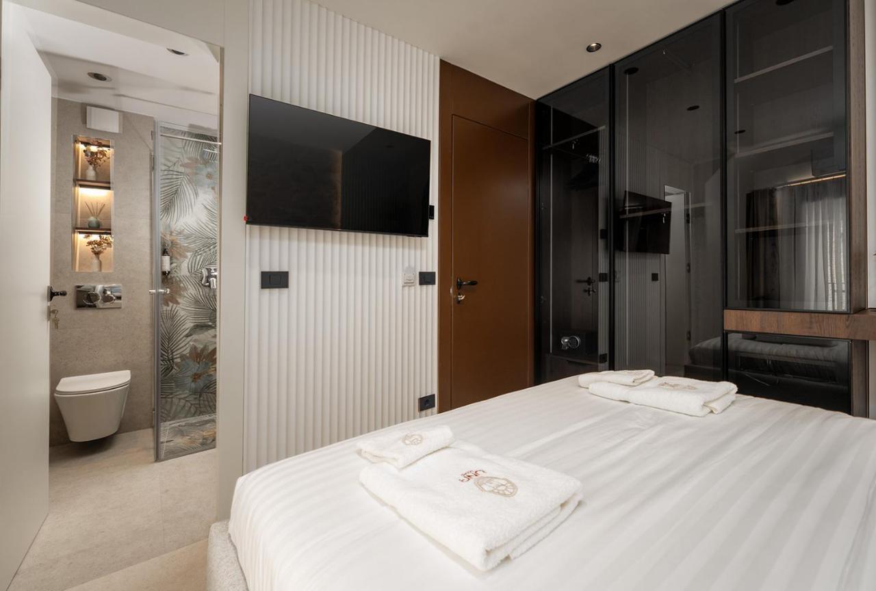 Una Rooms - B&B Poreč