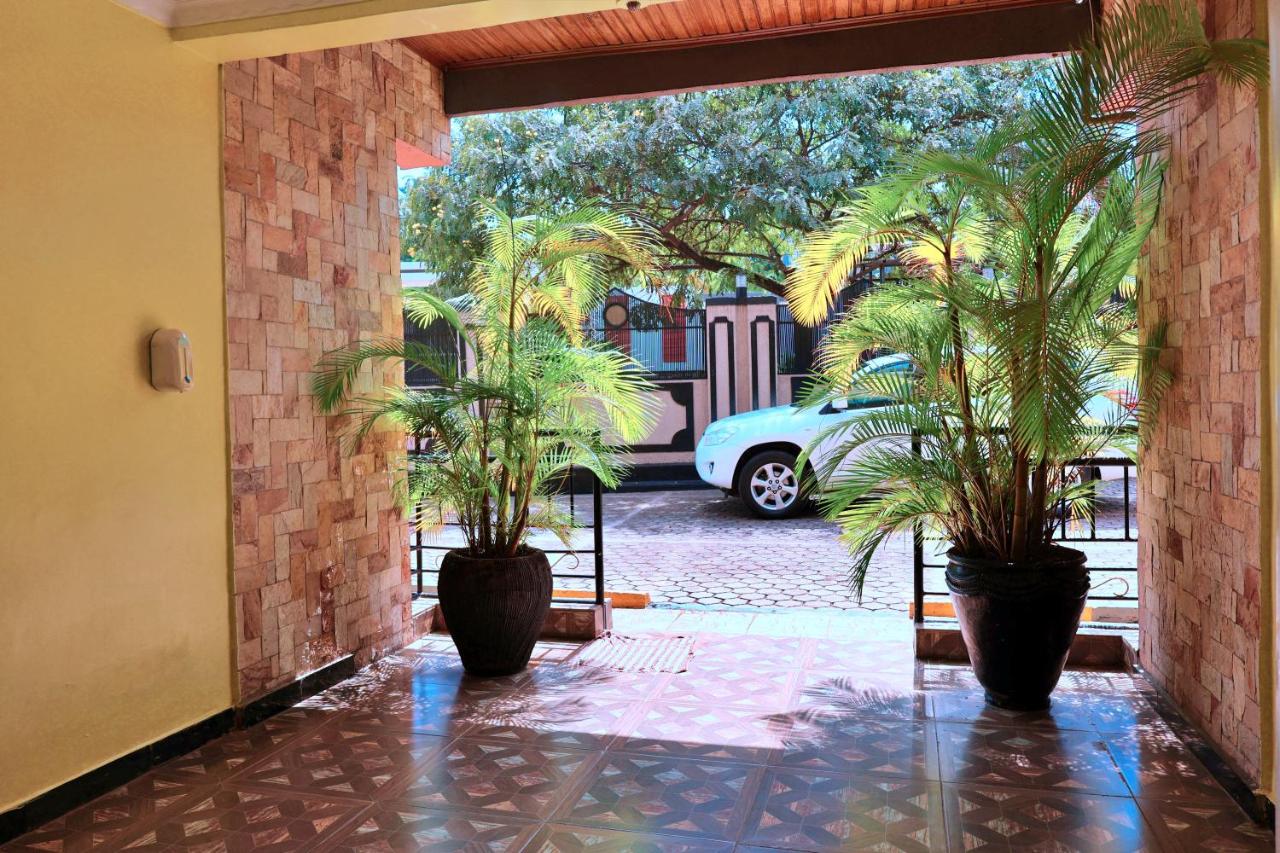 The Green Side of Kigali-Ituze 2BR in Kacyiru - Chambres d'hôtes Kigali