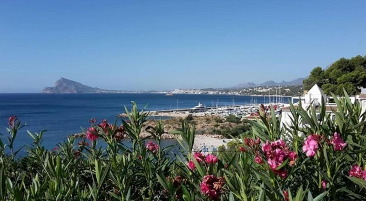 House in Pueblo Mascarat Close to the beach - B&B Altea
