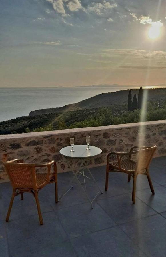 Ελαιόλιθοι Μάνη Villas - Bed and Breakfast Oítilon