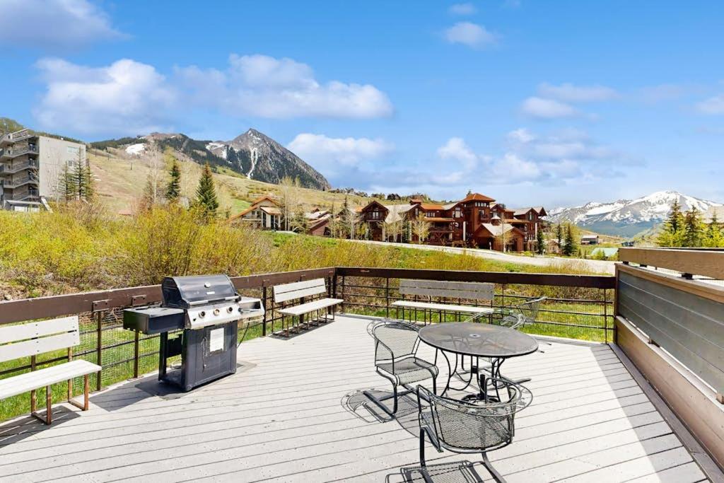 Blue Sky Porch - Bed and Breakfast Crested Butte