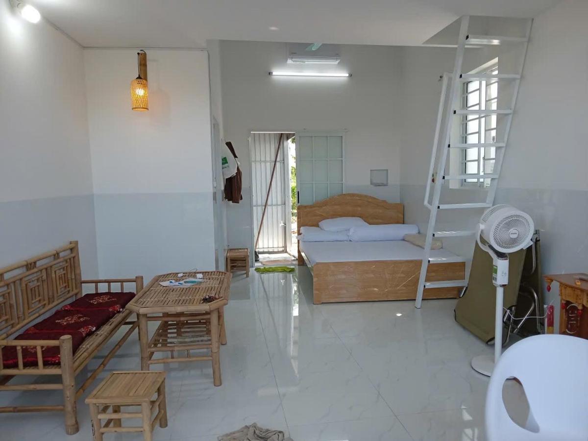 Leon Homestay - B&B Lộc An