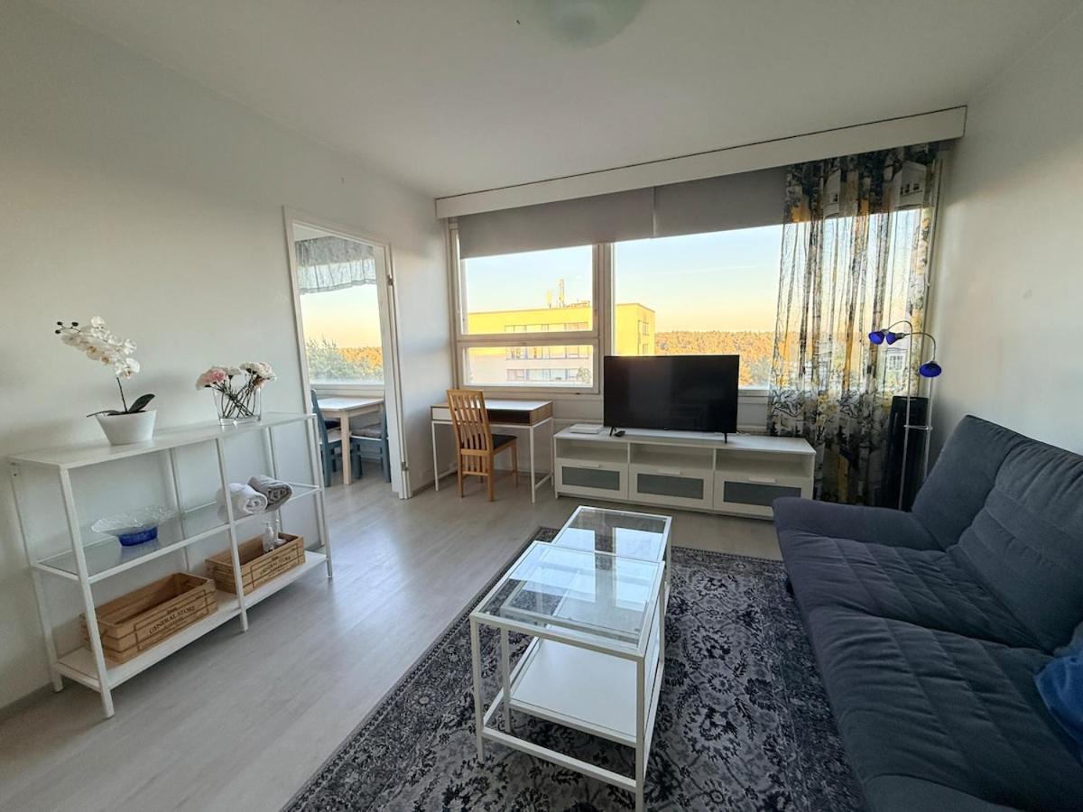 The Forest View Apartment - Free Parking - Chambres d'hôtes Turku