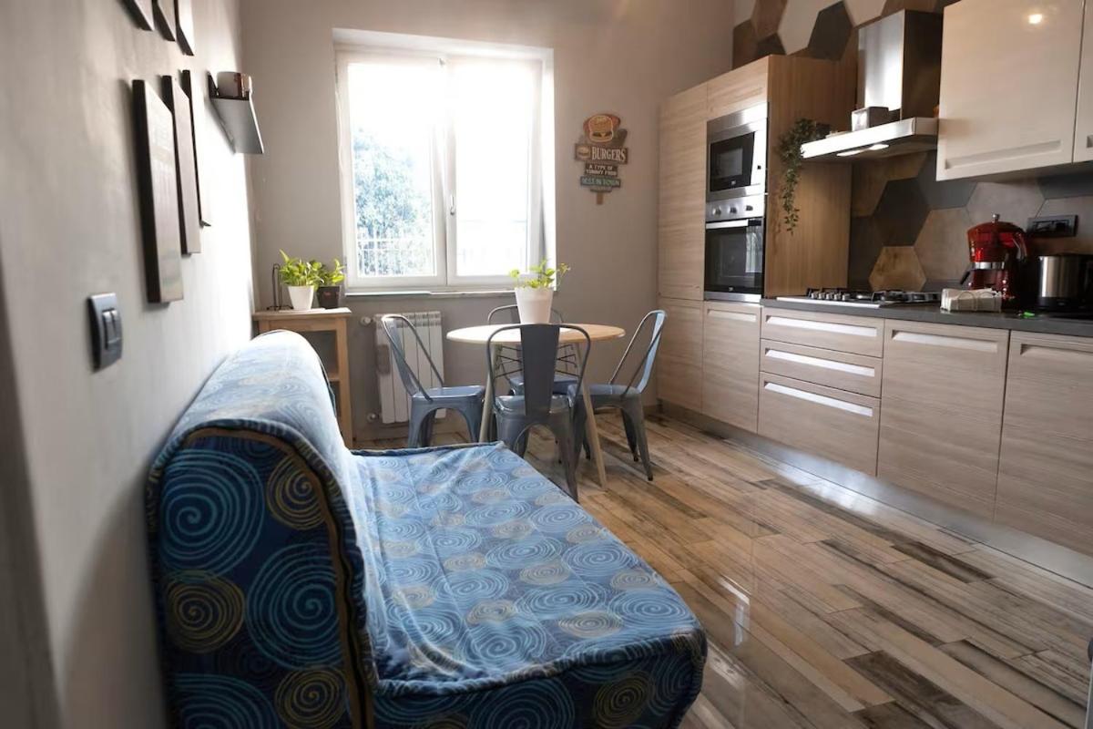 Napoli Airport Sweet Home - B&B Naples