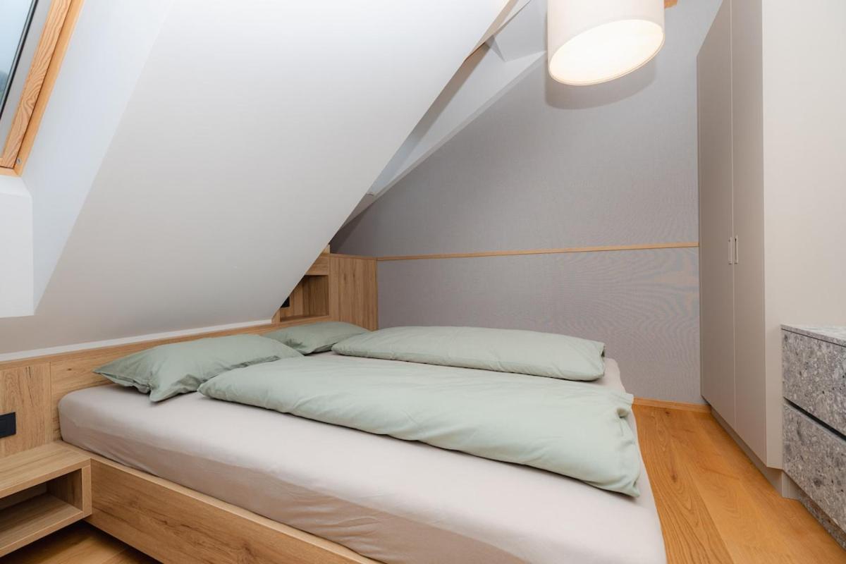 Alpine Loft Escape - B&B Kranjska Gora