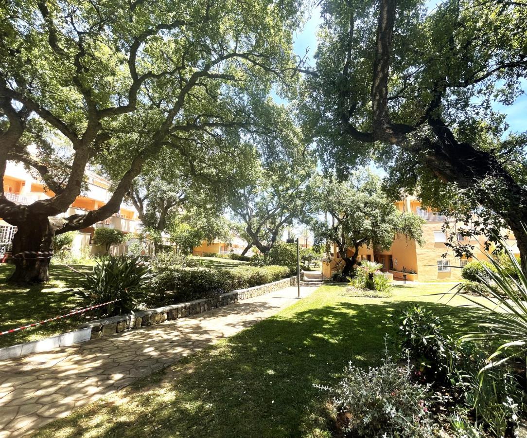 Sunny 2BR in Los Jardines de Santa Maria Golf, Elviria, Marbella, 4 Pools - Ferienwohnung Marbella