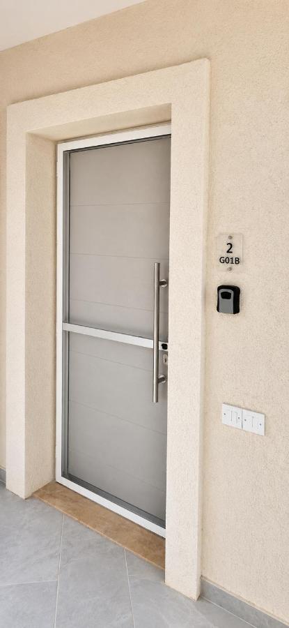 Apartment with Terrace at Thalassa Beach Resort, Northern Cyprus - Chambres d'hôtes Frénaros