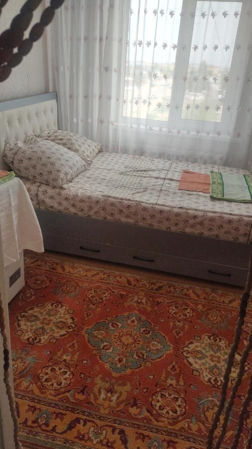 Трёх комнатная квартира - Ferienwohnung Balqash