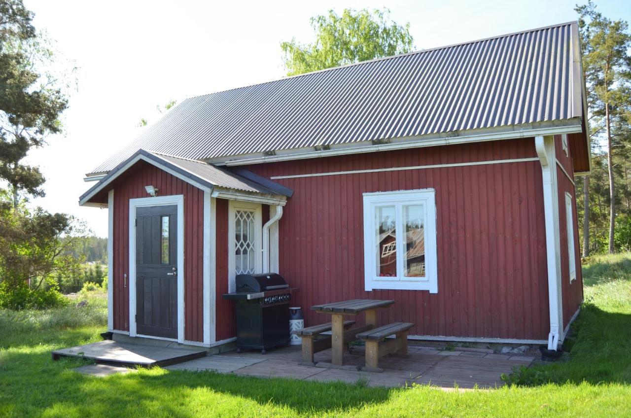 Cozy 200-Year-Old Cottage with Sauna near the Archipelago Trail - B&B Taivassalo