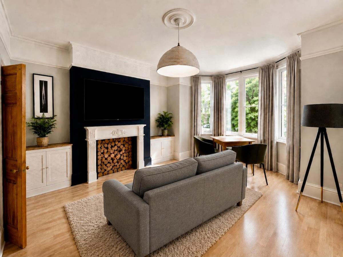 Bright, characterful 1 bed flat in Faringdon - Bed and Breakfast Faringdon