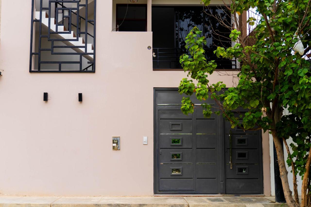 Dpto de 3 habitaciones, WiFi y cocina equipada - Pet Friendly - B&B Piura