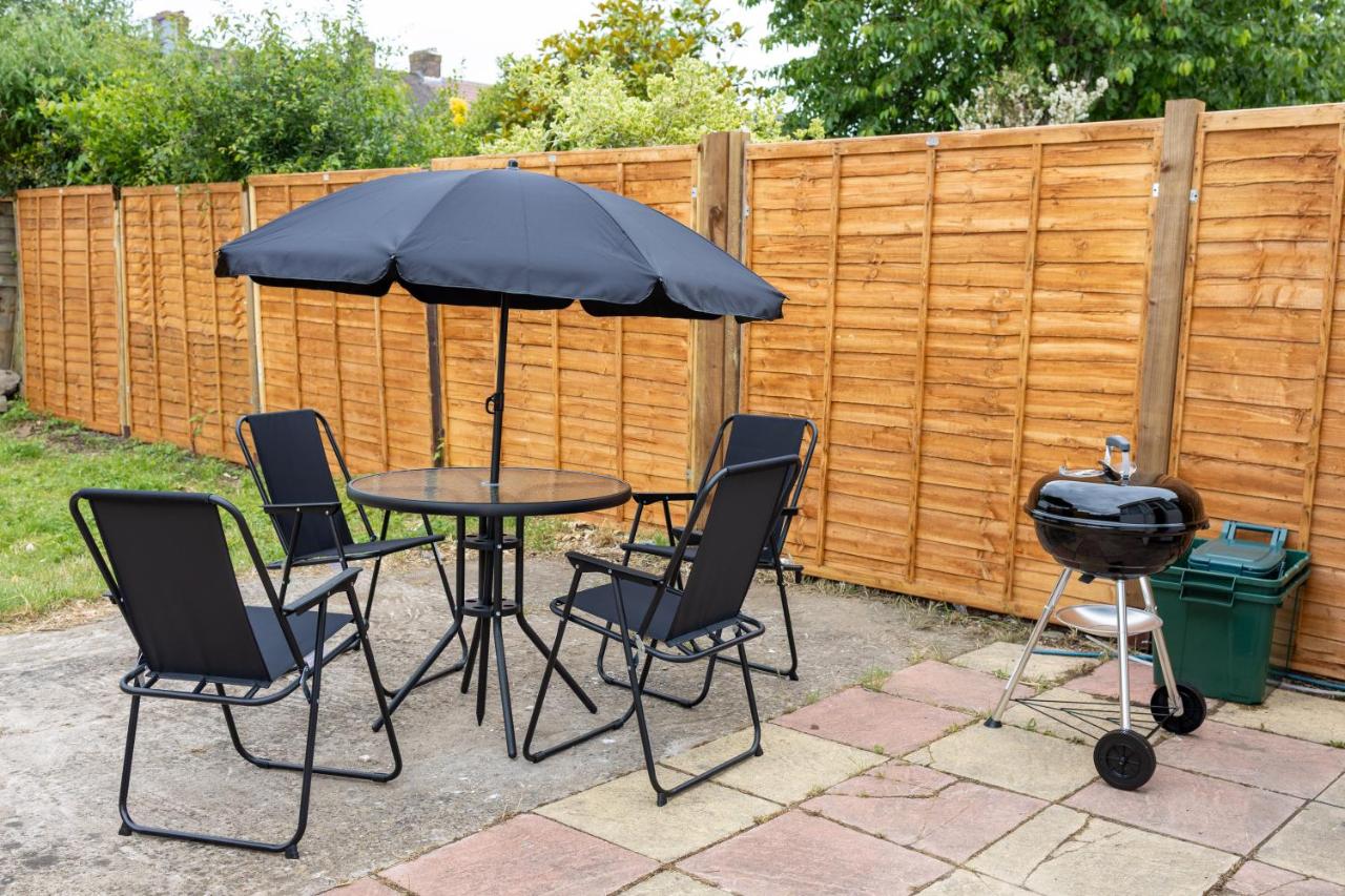 3-bed-Patchway-Self-check-in-Parking-Wi-Fi-Sleeps 5 - Chambres d'hôtes Bristol