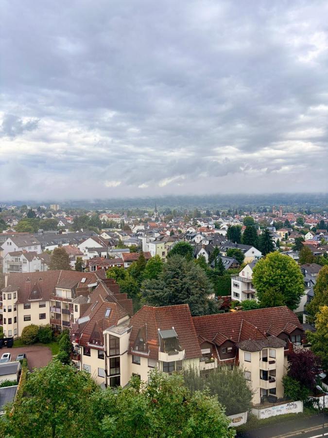 Moderne 2-Zimmer-Wohnung gute Anbindung zur Messe - B&B Bad Homburg vor der Höhe