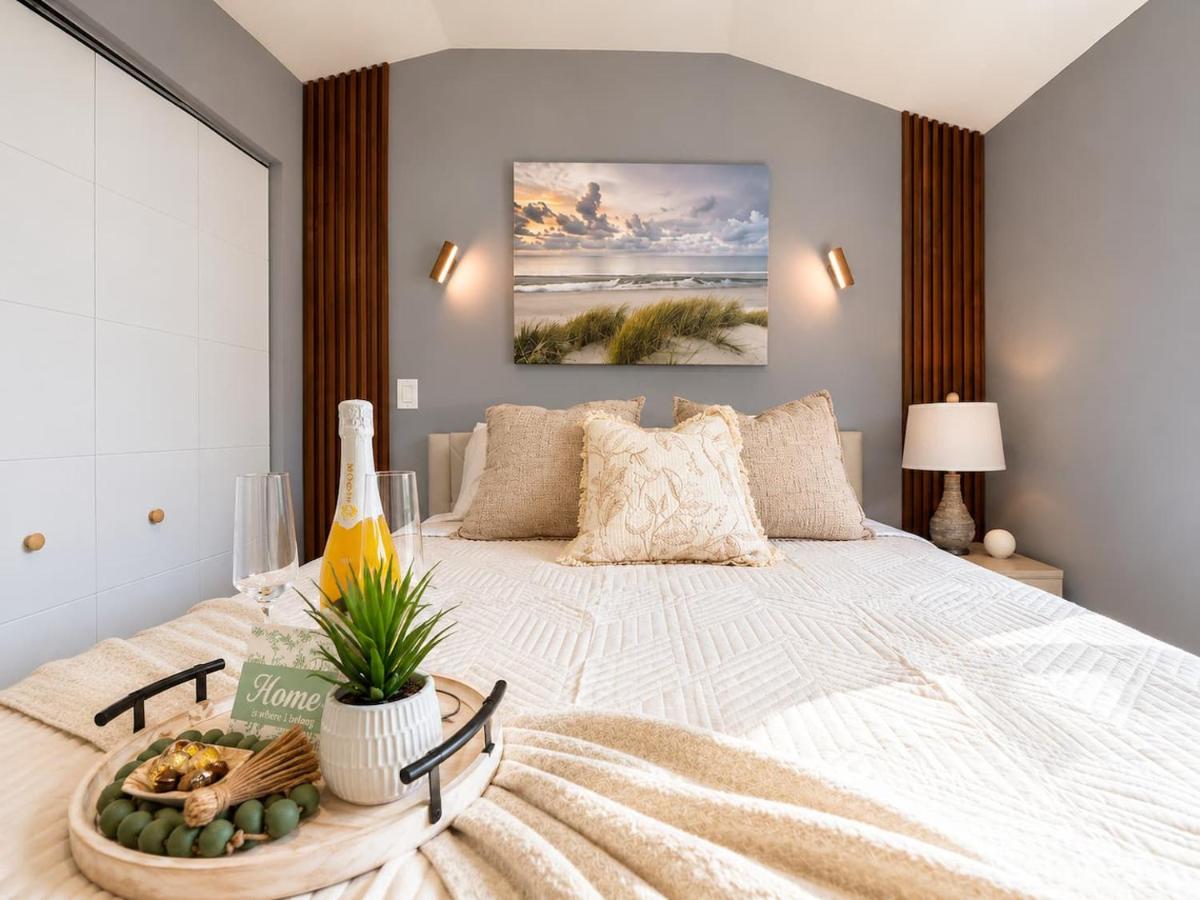 Cozy escape Free parking Private Patio - B&B Miramar